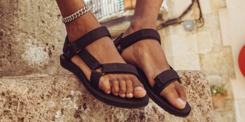 teva nike sandals